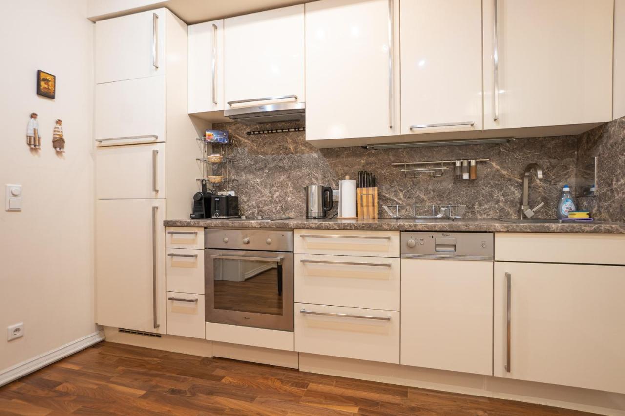 Apartment With A Balcony - 15 Min To City Center Wien Eksteriør bilde