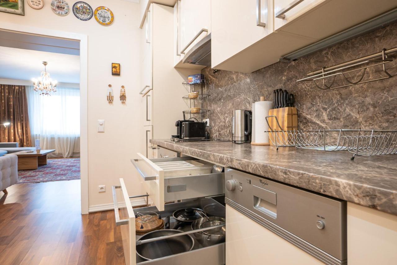 Apartment With A Balcony - 15 Min To City Center Wien Eksteriør bilde